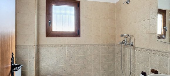 4 bedrooms House in Alcaucin, Spain No. 45157 16