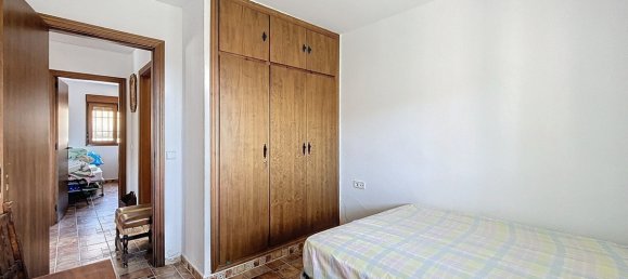 4 bedrooms House in Alcaucin, Spain No. 45157 18