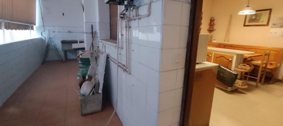 5 Schlafzimmer Wohnung in Cornella De Llobregat, Spain, Nr. 18843 5