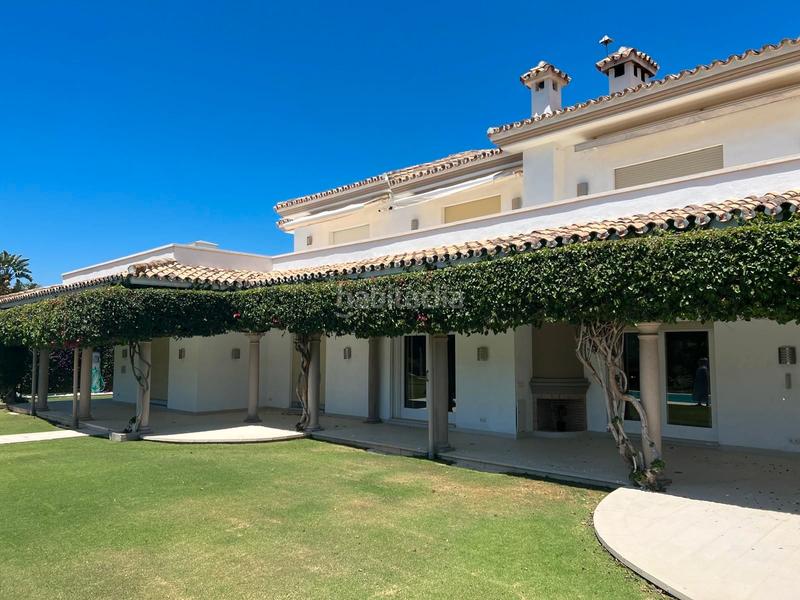 Вилла с 7 спальнями в Эстепона, Испания № 208747