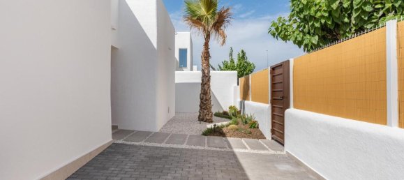 3 bedrooms Villa in Los Alcazares, Spain No. 12522 8