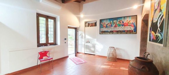 4 rooms Apartment in Calenzano, Italy No. 221497 3