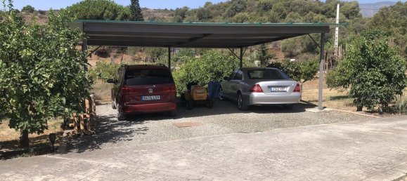 4 bedrooms House in Estepona, Spain No. 182689 3