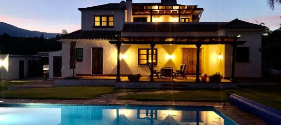 4 bedrooms House in Estepona, Spain No. 182689 12