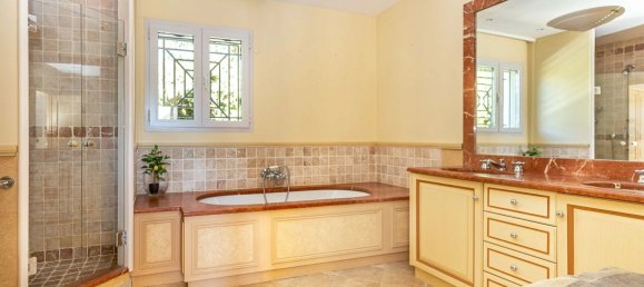 8 bedrooms Villa in Antibes, France No. 285958 18