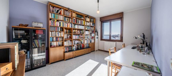 Apartamento de 4 habitaciónes en Carpi, Italy No. 32336 24