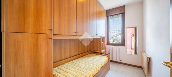 Apartamento de 4 habitaciónes en Carpi, Italy No. 32336 27
