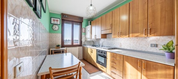 Apartamento de 4 habitaciónes en Carpi, Italy No. 32336 21