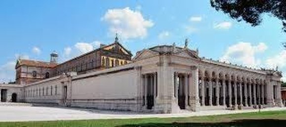 3 rooms Apartment in Rome, Italy No. 42773 3