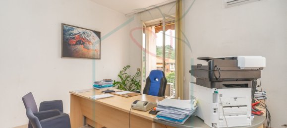 Apartamento de 6 habitaciónes en Sarzana, Italy No. 169115 3