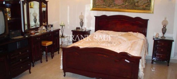 Casa de 3 dormitorios en Hamrun, Malta No. 2368 4