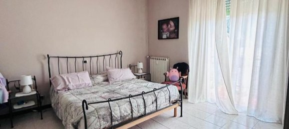 4 rooms Apartment in Aulla, Italy No. 119650 10