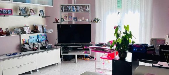 4 rooms Apartment in Aulla, Italy No. 119650 3