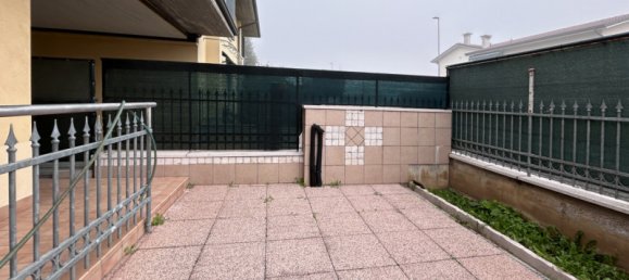 3 bedrooms Villa in Villafranca di Verona, Italy No. 82414 44