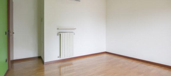 3 bedrooms Villa in Villafranca di Verona, Italy No. 82414 15