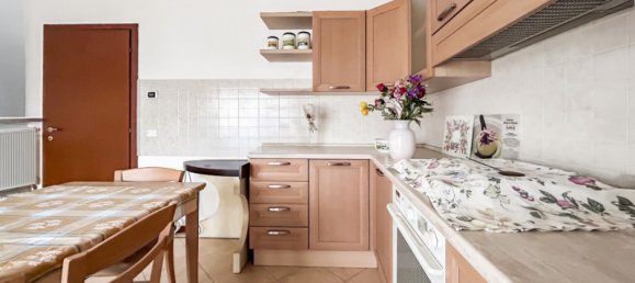 3 bedrooms Villa in Villafranca di Verona, Italy No. 82414 3