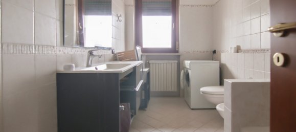 3 bedrooms Villa in Villafranca di Verona, Italy No. 82414 9