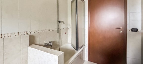 3 bedrooms Villa in Villafranca di Verona, Italy No. 82414 6