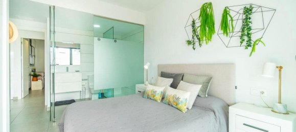 2 bedrooms Apartment in Alicante, Spain No. 157896 3