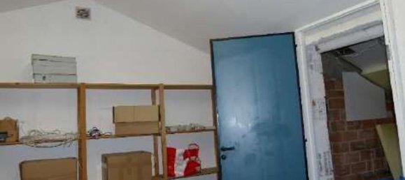 6 rooms House in Cilavegna, Italy No. 4225 26