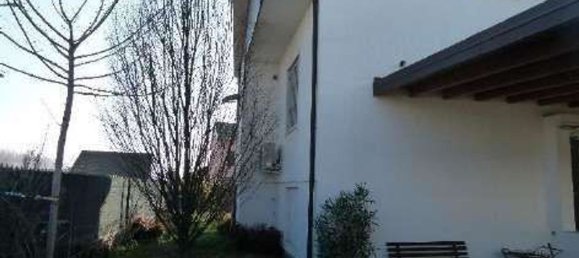 6 rooms House in Cilavegna, Italy No. 4225 44