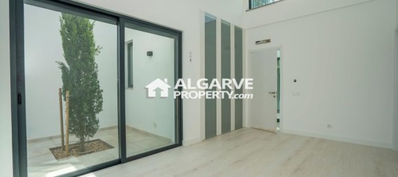 Villa de 4 dormitorios en Loule, Portugal No. 100512 21