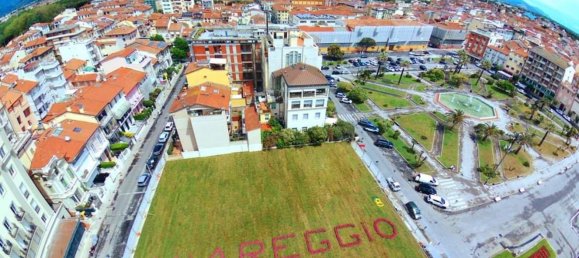 Ático de 5 habitaciónes en Viareggio, Italy No. 38870 26