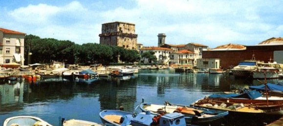 Ático de 5 habitaciónes en Viareggio, Italy No. 38870 14