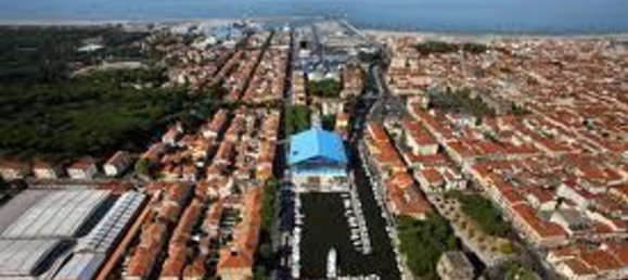 Ático de 5 habitaciónes en Viareggio, Italy No. 38870 15