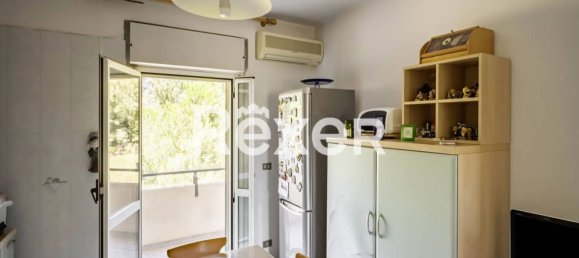 3 rooms Apartment in Catanzaro, Italy No. 295968 9