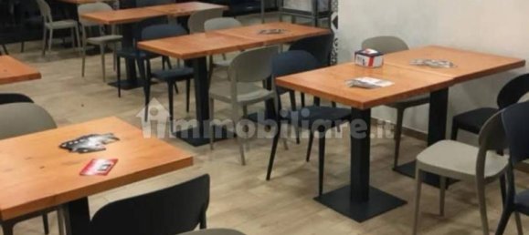 Propiedad comercial de 1 habitación en Rome, Italy No. 324990 7