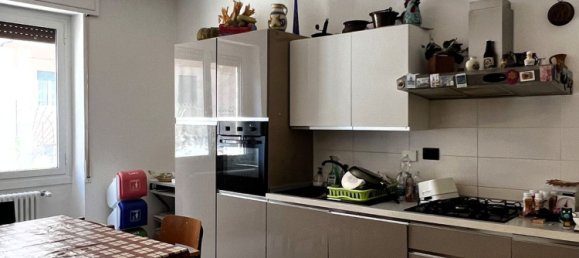 Apartamento de 3 habitaciónes en Genoa, Italy No. 287709 4