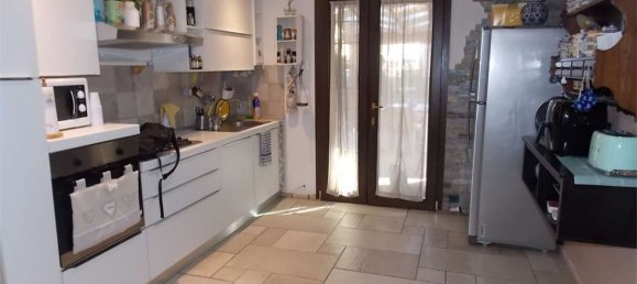 6-salle Villa à Rubiera, Italy No. 100513 17