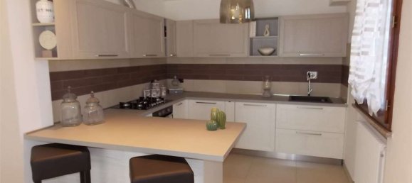 6-salle Villa à Rubiera, Italy No. 100513 7