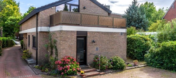 7 rooms House in Oldenburg, Germany No. 371246 9