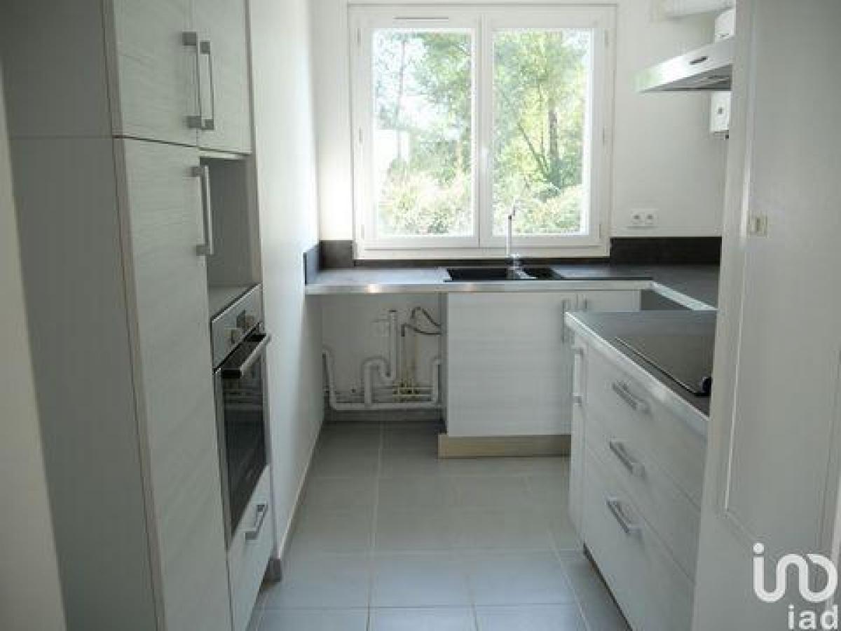 Кондоминиум  с 2 спальнями в Тарб, Франция № 28459