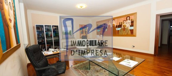 5 rooms Office in Parma, Italy No. 79310 11