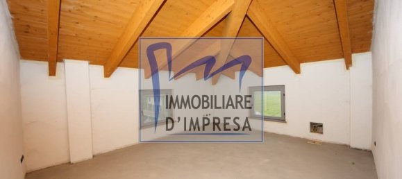 5 rooms Office in Parma, Italy No. 79310 12