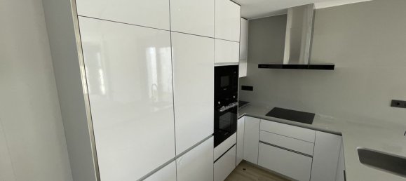 Квартира с 4 спальнями в Аликанте, Испания № 178431 3