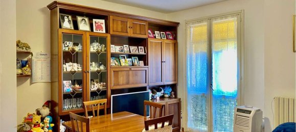 2 Schlafzimmer Wohnung in Oggiono, Italy, Nr. 365484 6