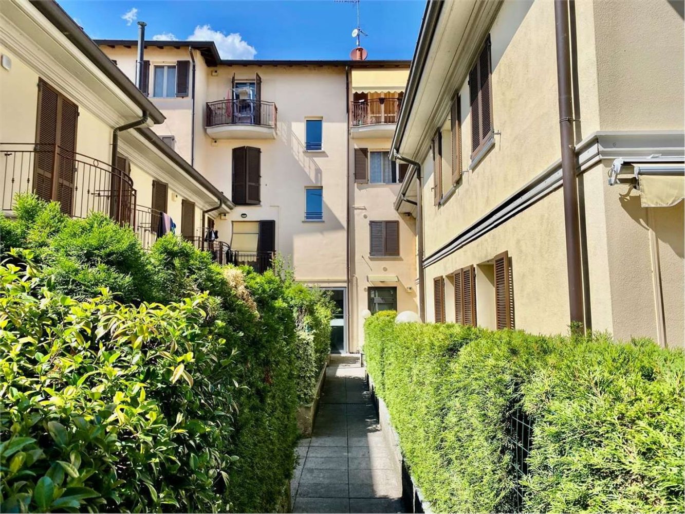 2 Schlafzimmer Wohnung in Oggiono, Italy, Nr. 365484