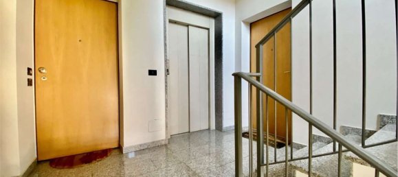 2 Schlafzimmer Wohnung in Oggiono, Italy, Nr. 365484 24