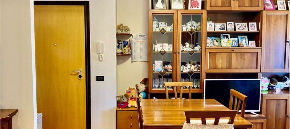 2 Schlafzimmer Wohnung in Oggiono, Italy, Nr. 365484 2