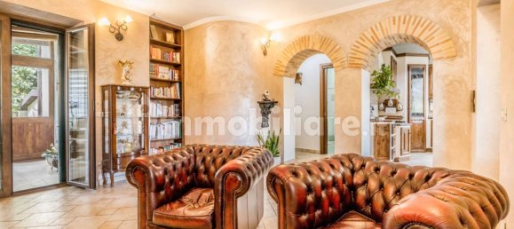 2 bedrooms Villa in Sezze, Italy No. 286964 3