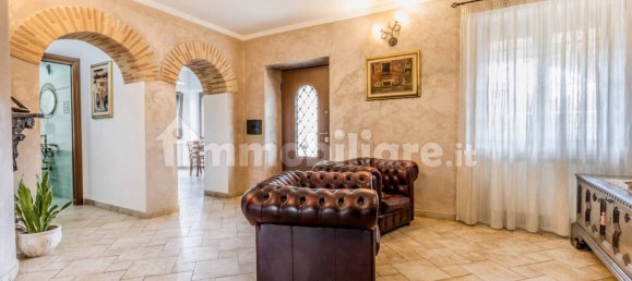 2 bedrooms Villa in Sezze, Italy No. 286964 5