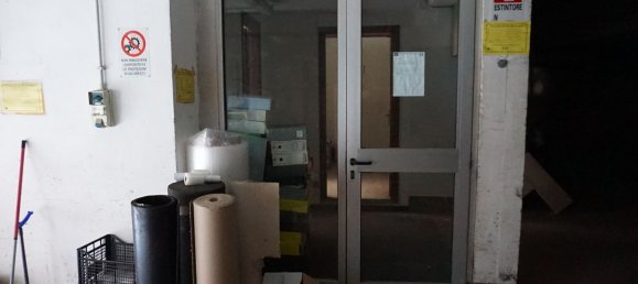 170m² Commercial property in Rome, Italy No. 54914 16