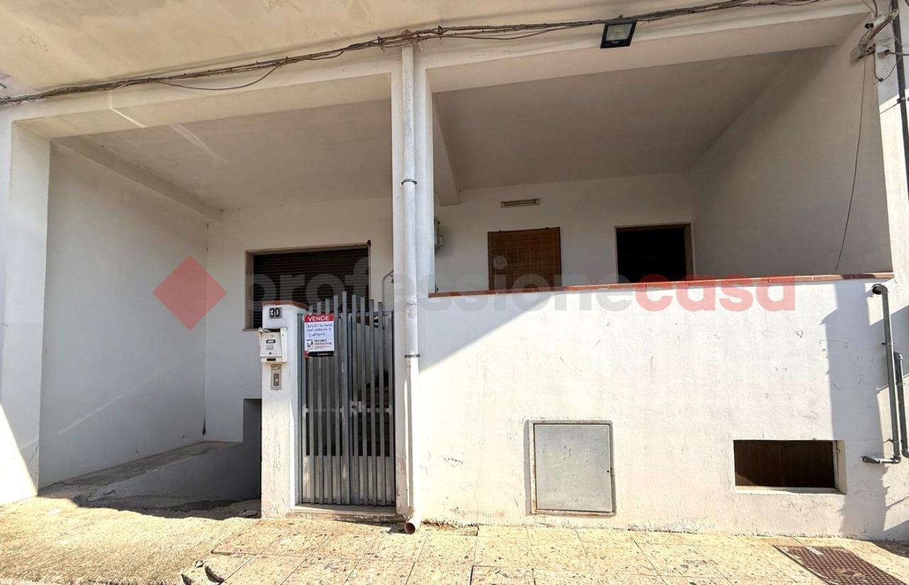 4-salle Appartement à Manduria, Italy No. 237620