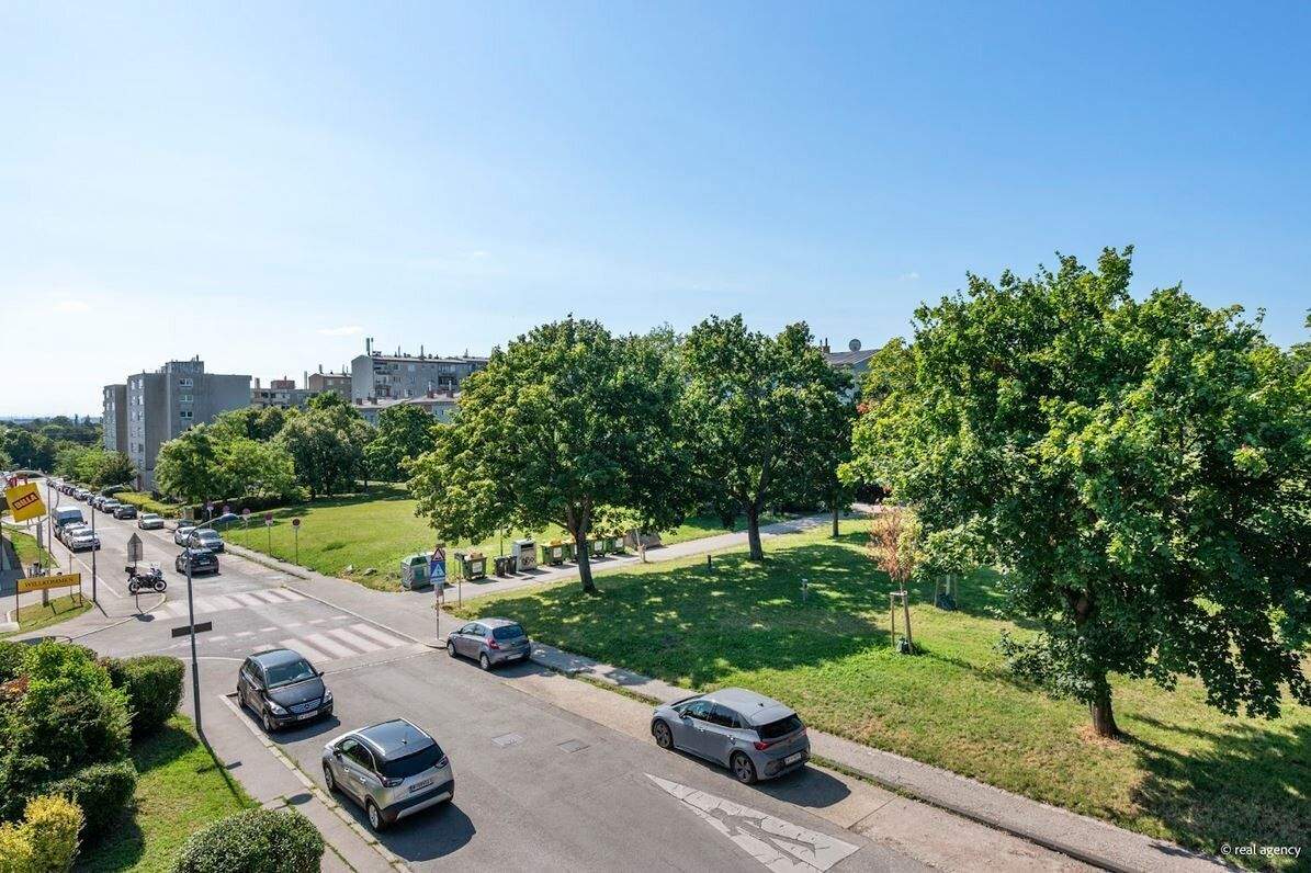 4 rooms Apartment in Liesing, Austria No. 136531