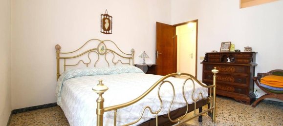 3 bedrooms House in Mirandola, Italy No. 323375 10