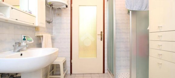 3 bedrooms House in Mirandola, Italy No. 323375 11